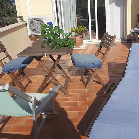 Apartamento La Terrazza Sul Faro Fiumicino Exterior foto